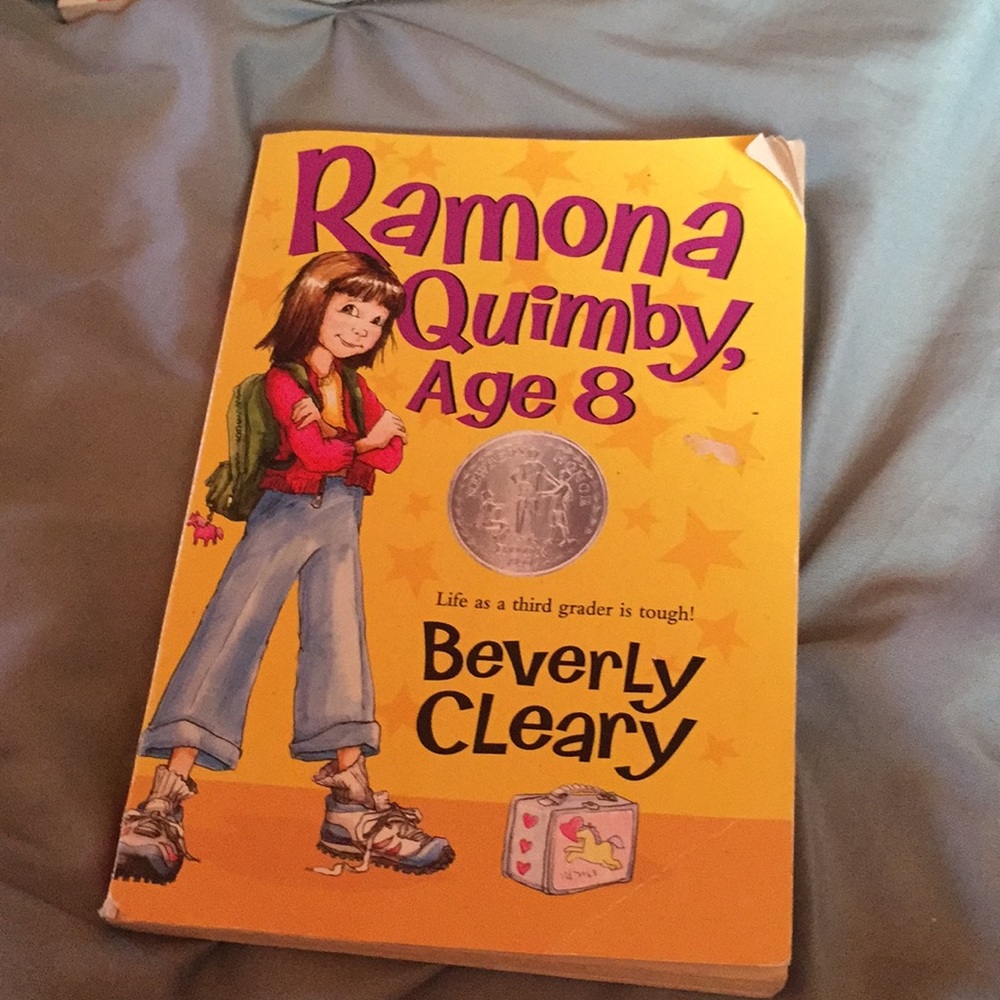 Books - Picture 6 of 8